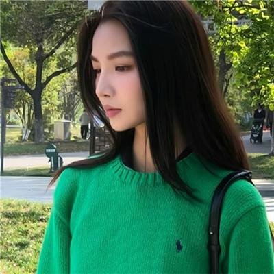 会画少年的天空