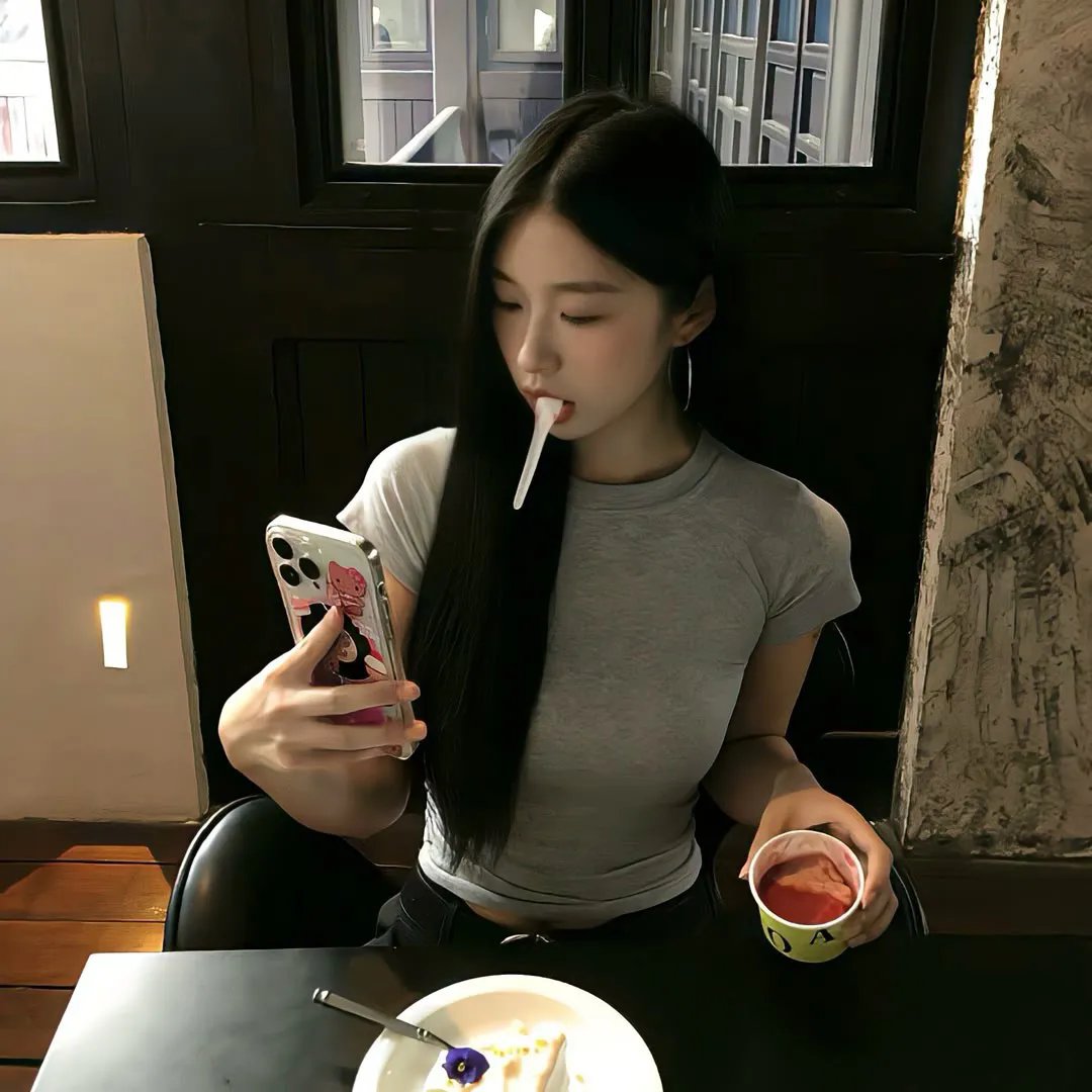 午夜下的刺花
